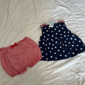 Carter's 2 Piece Outfit Set Size 6-9 Months